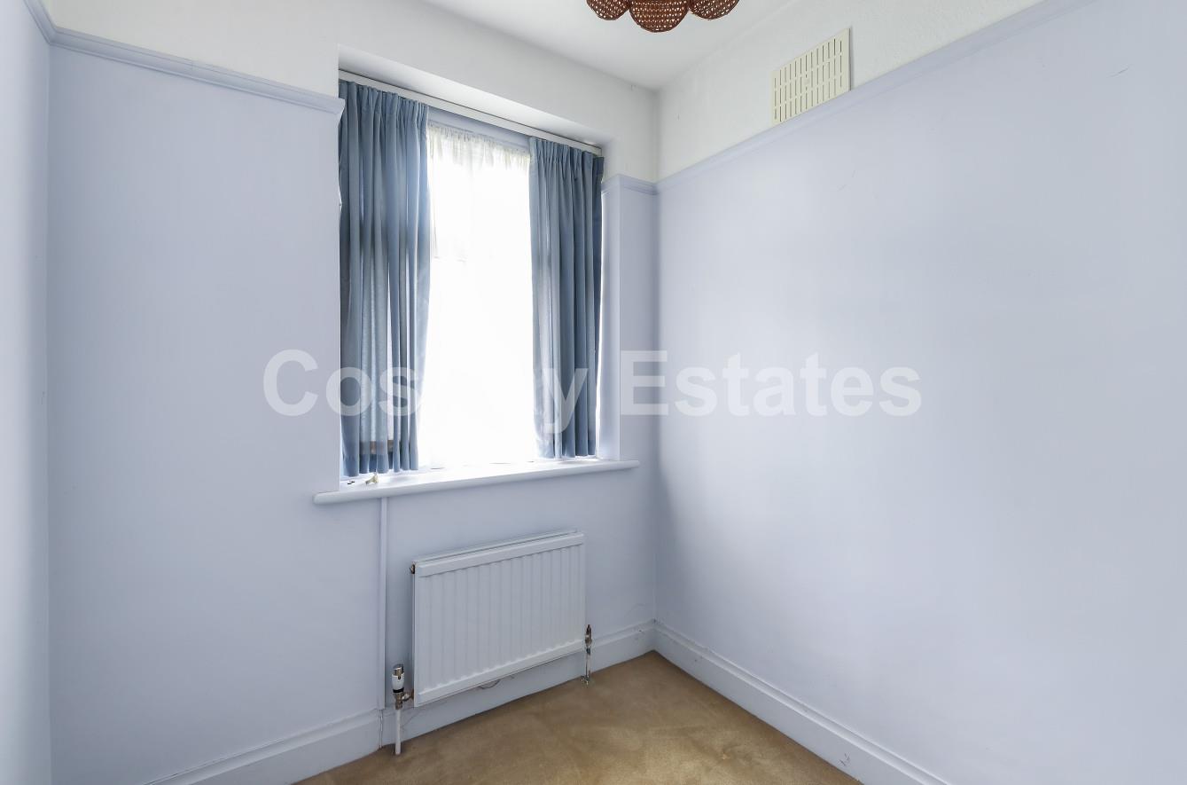 Riverdene, Edgware
